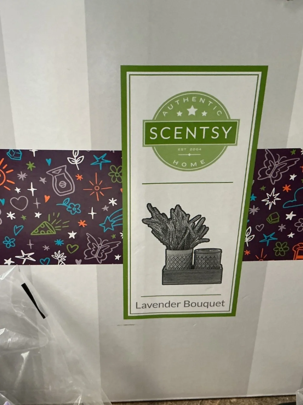 Scentsy Lavender Bouquet Warmer - New